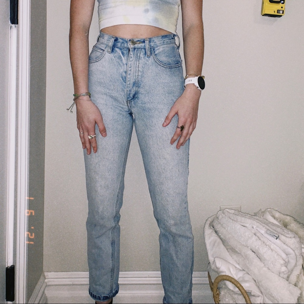 Brandy Melville High Waisted Mom Jeans